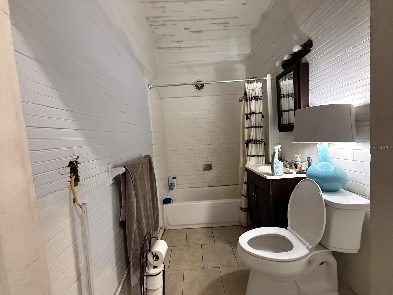 WEST PINECREST - Residential