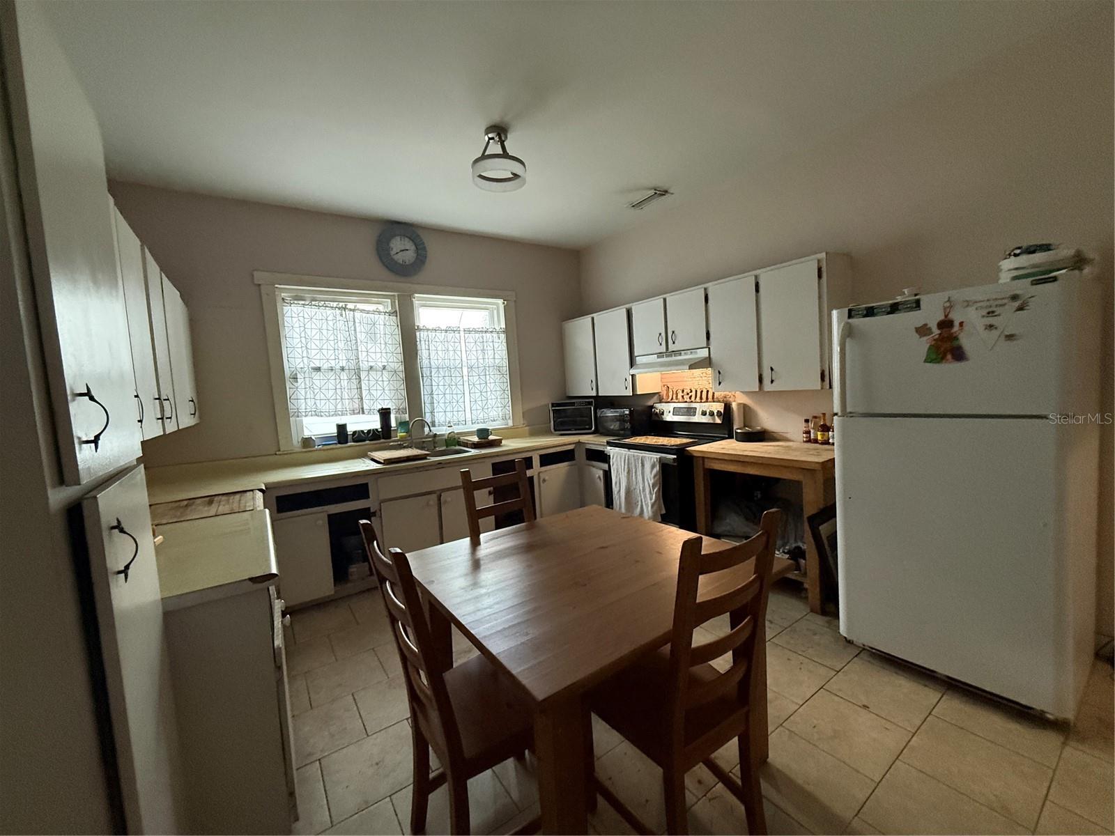 WEST PINECREST - Residential