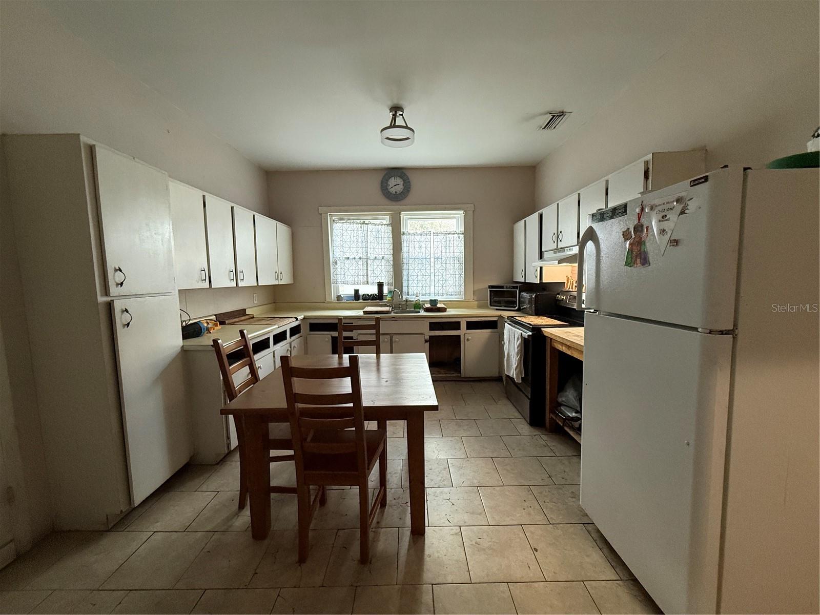 WEST PINECREST - Residential