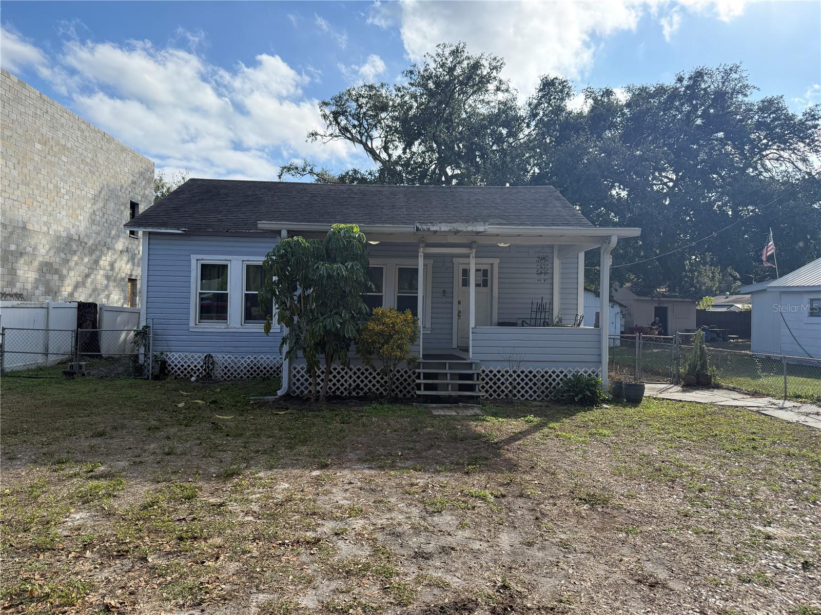 WEST PINECREST - Residential