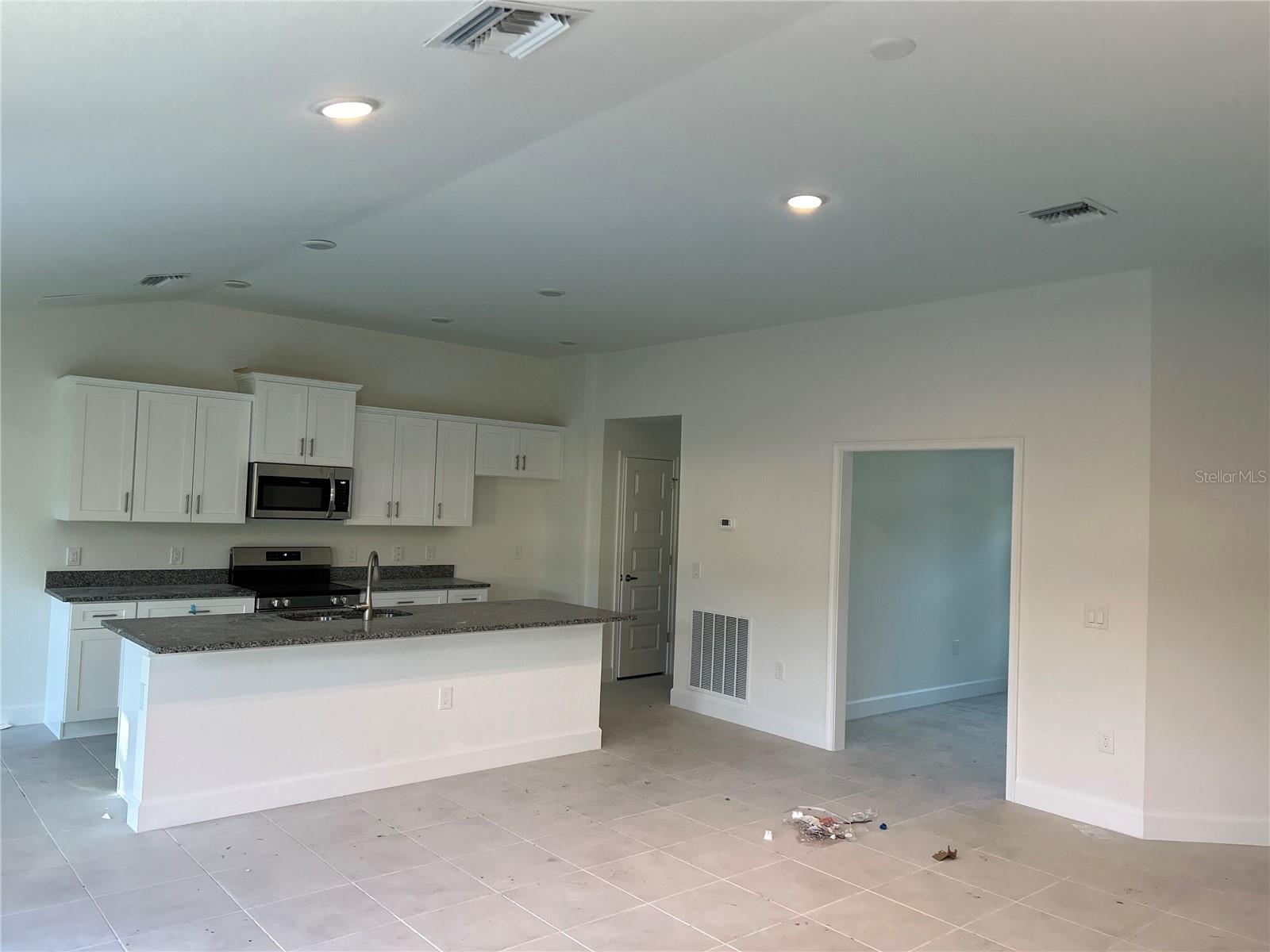 1584 - PORT CHARLOTTE SUB 30 - Residential