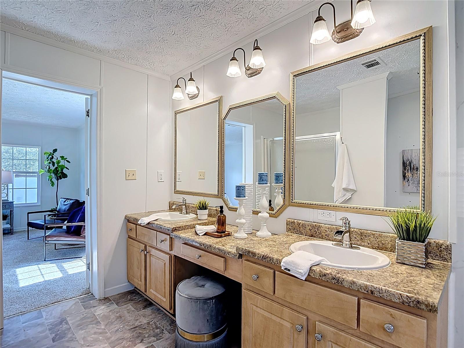 SUNCOAST HIGHLANDS - Residential