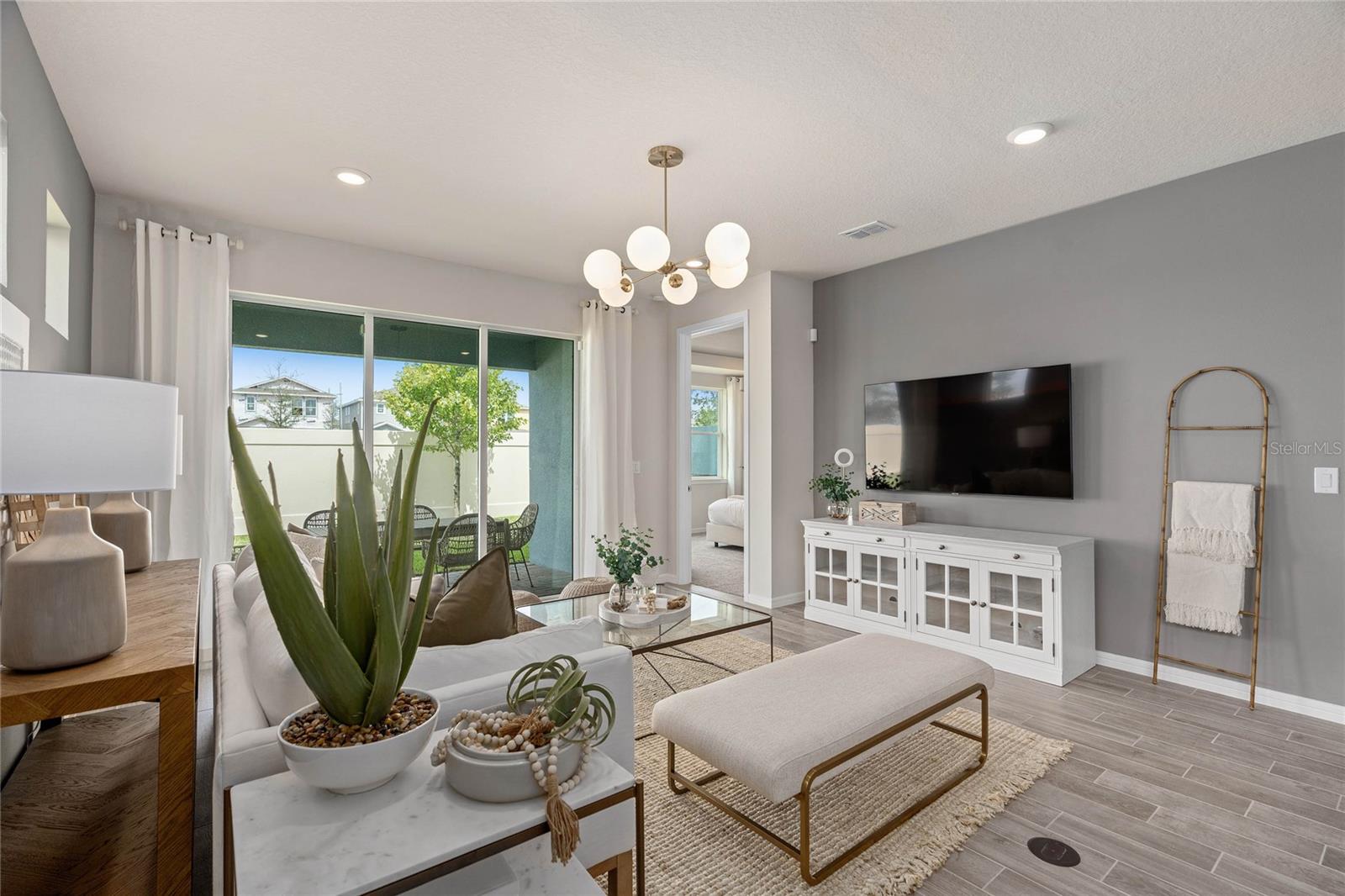 DEL WEBB OASIS - Residential