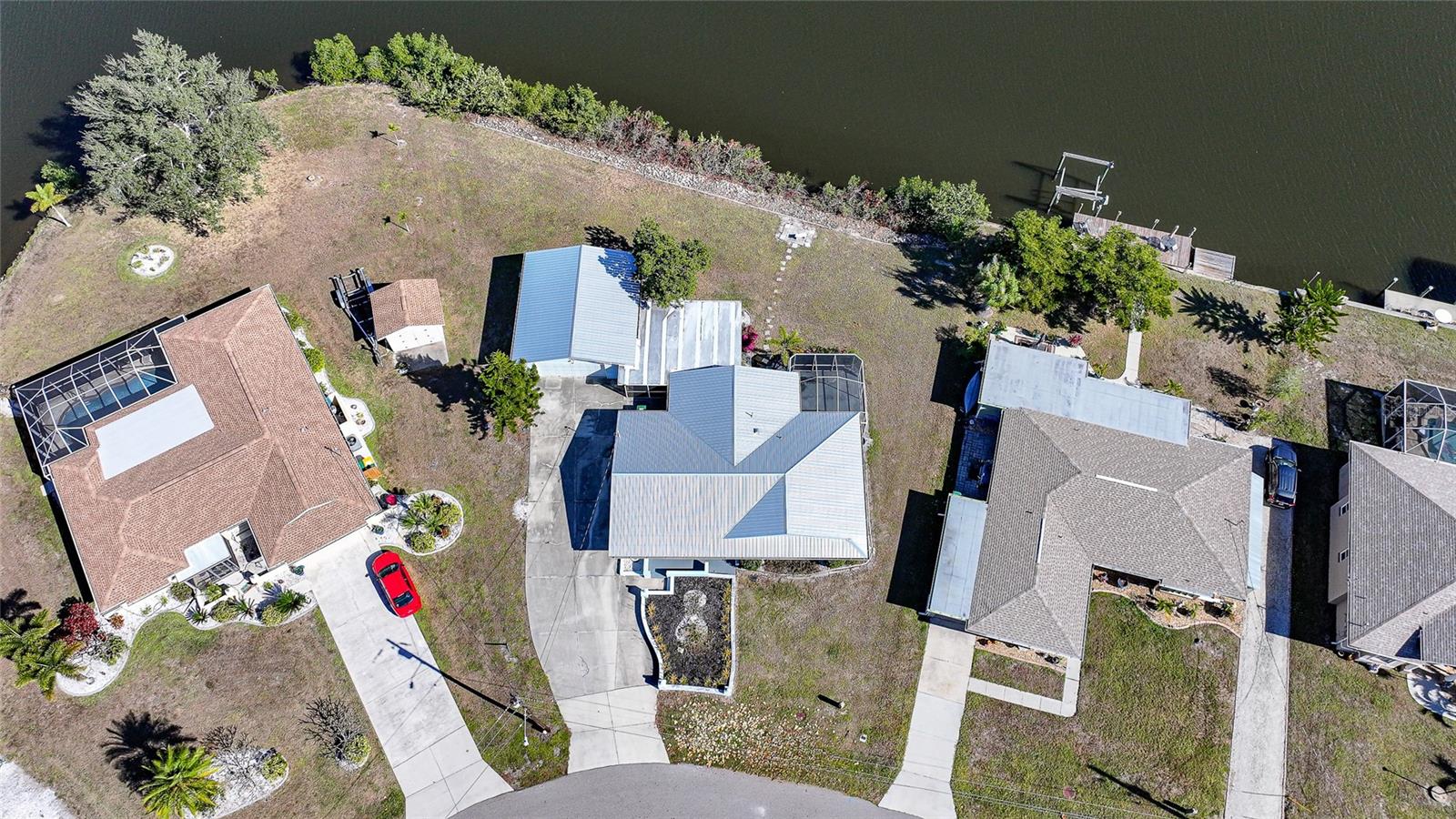 165 FRANCIS DRIVE NE