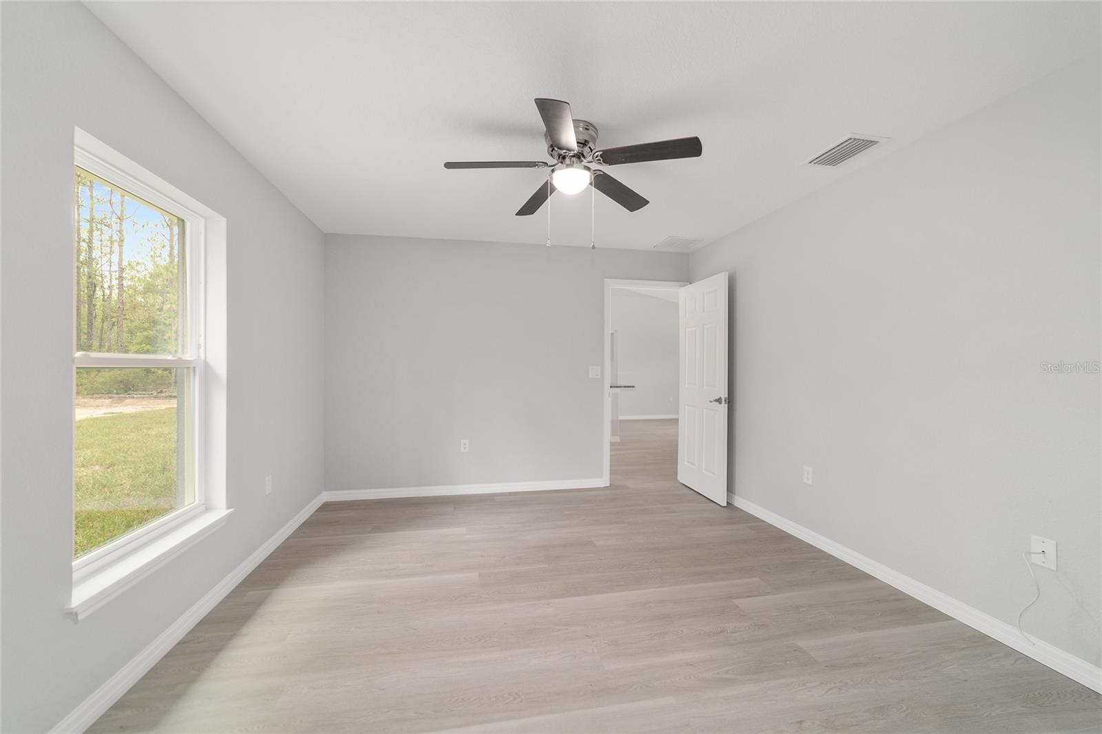 RAINBOW LAKES ESTATE - Residential