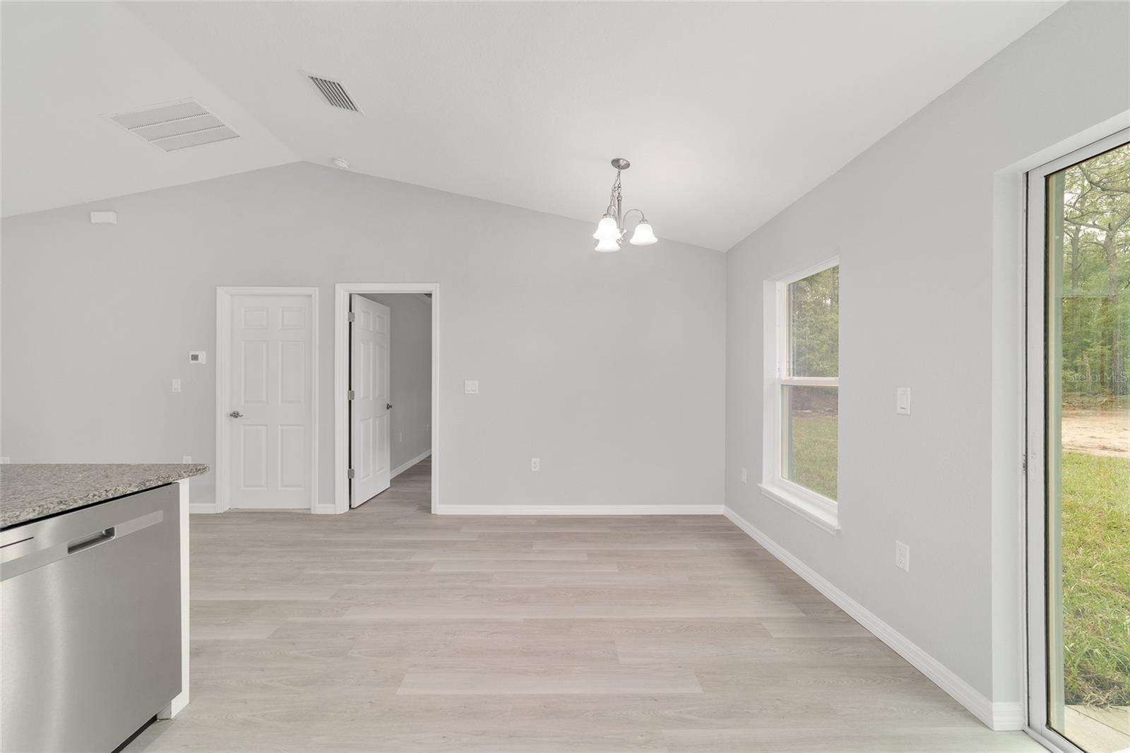 RAINBOW LAKES ESTATE - Residential