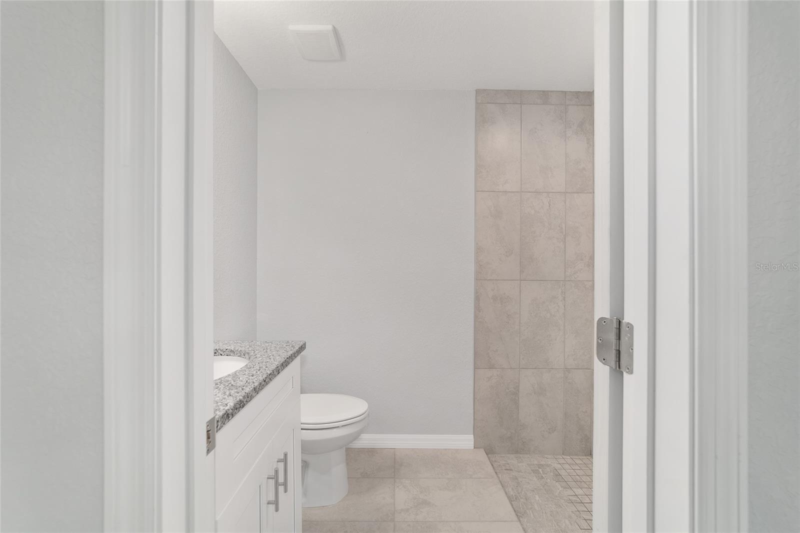 RAINBOW LAKES ESTATE - Residential