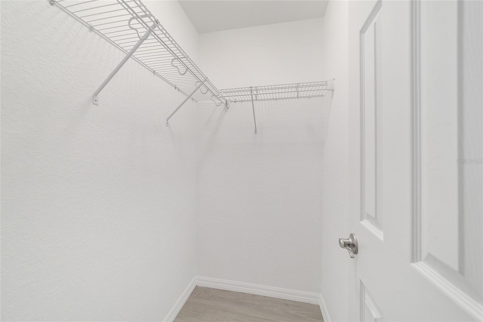 RAINBOW LAKES ESTATE - Residential