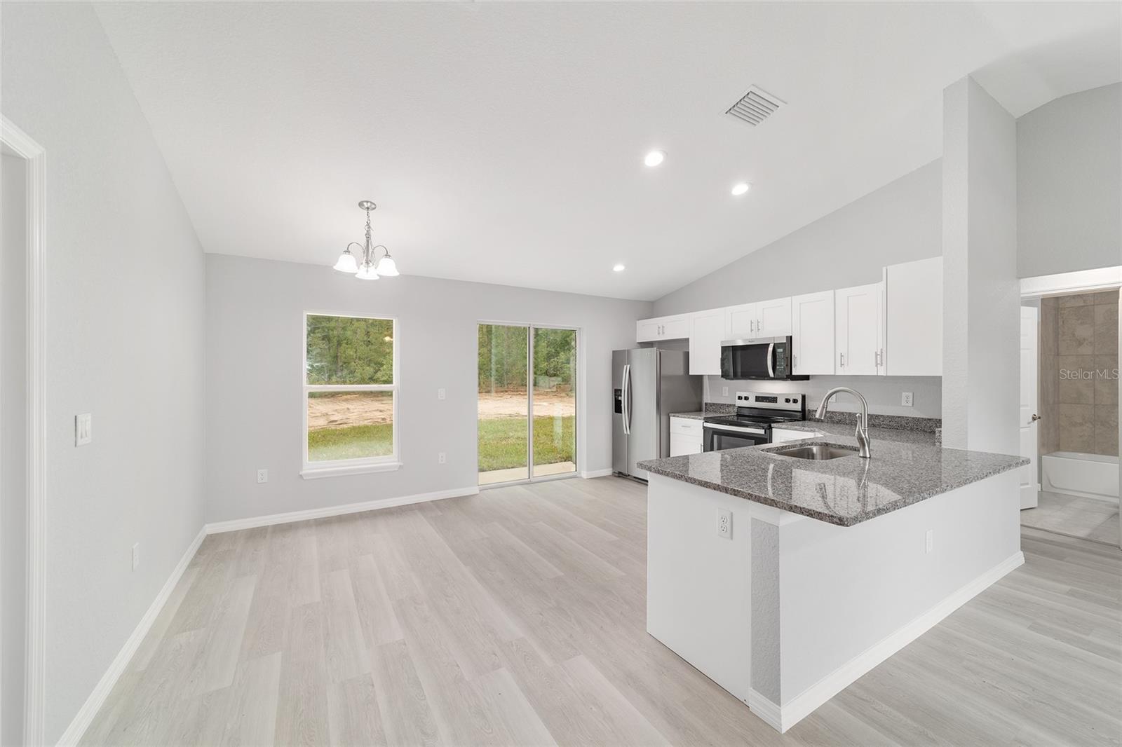 RAINBOW LAKES ESTATE - Residential