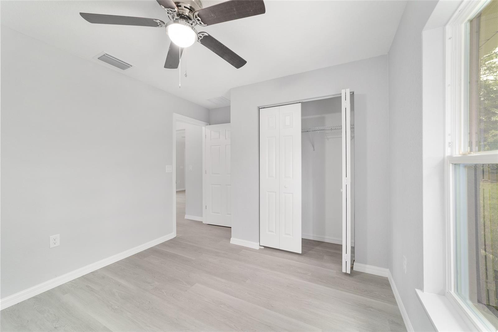 RAINBOW LAKES ESTATE - Residential