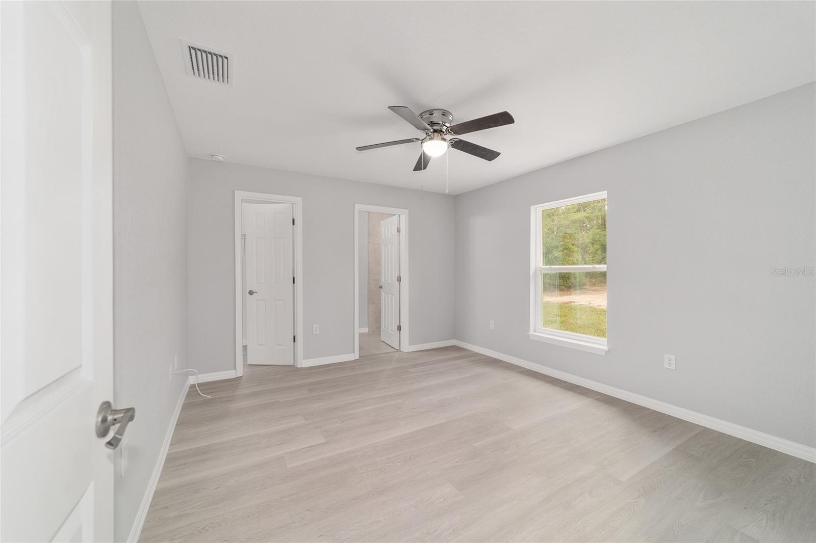 RAINBOW LAKES ESTATE - Residential