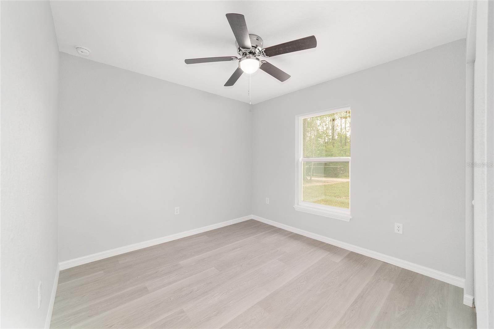 RAINBOW LAKES ESTATE - Residential