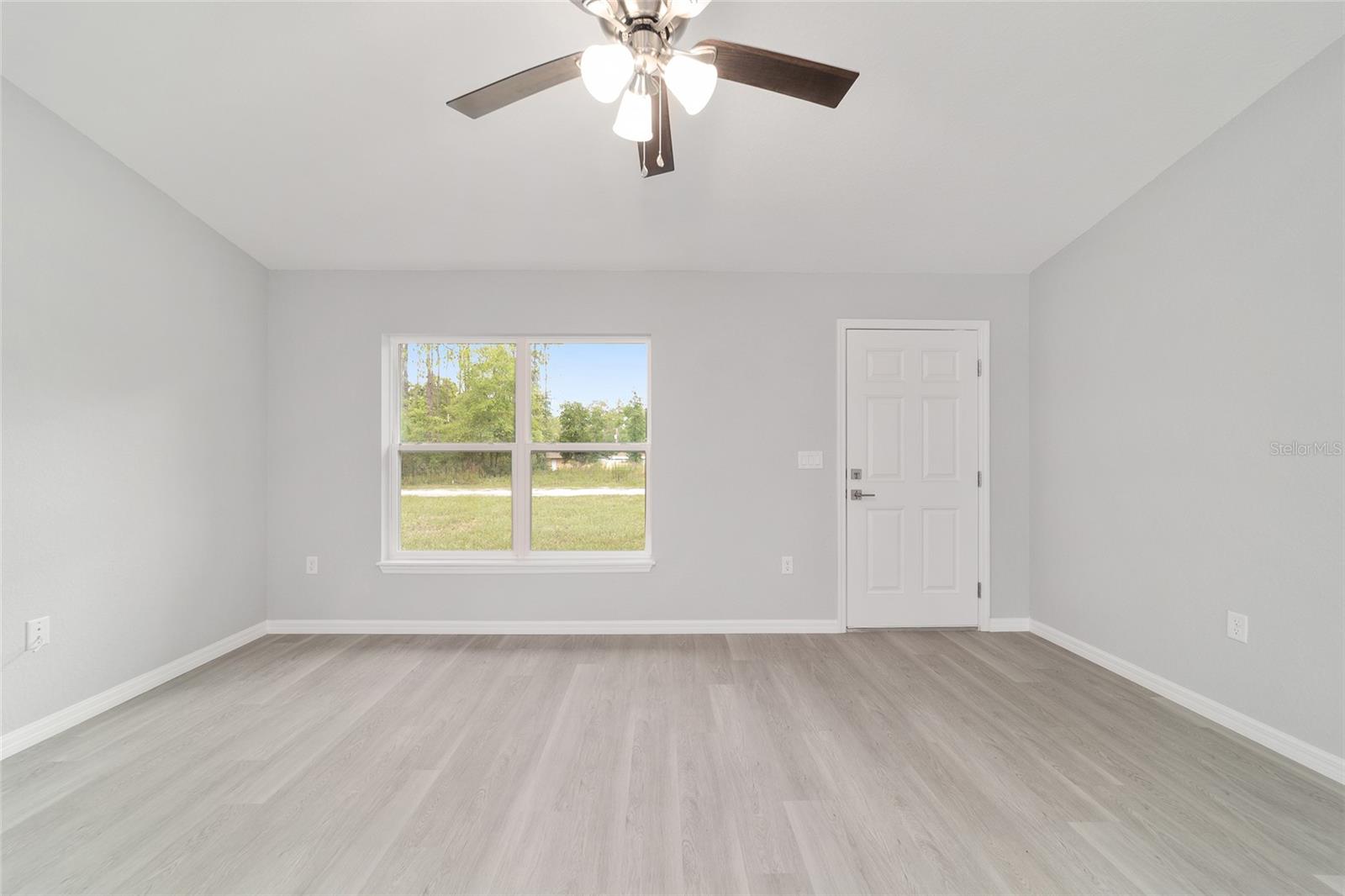 RAINBOW LAKES ESTATE - Residential