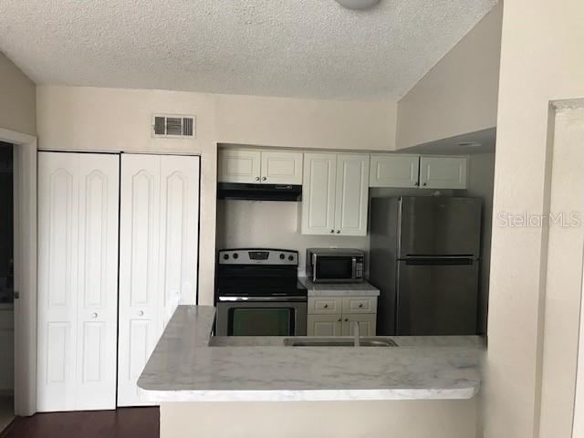 VENETIAN PLACE - Residential Lease