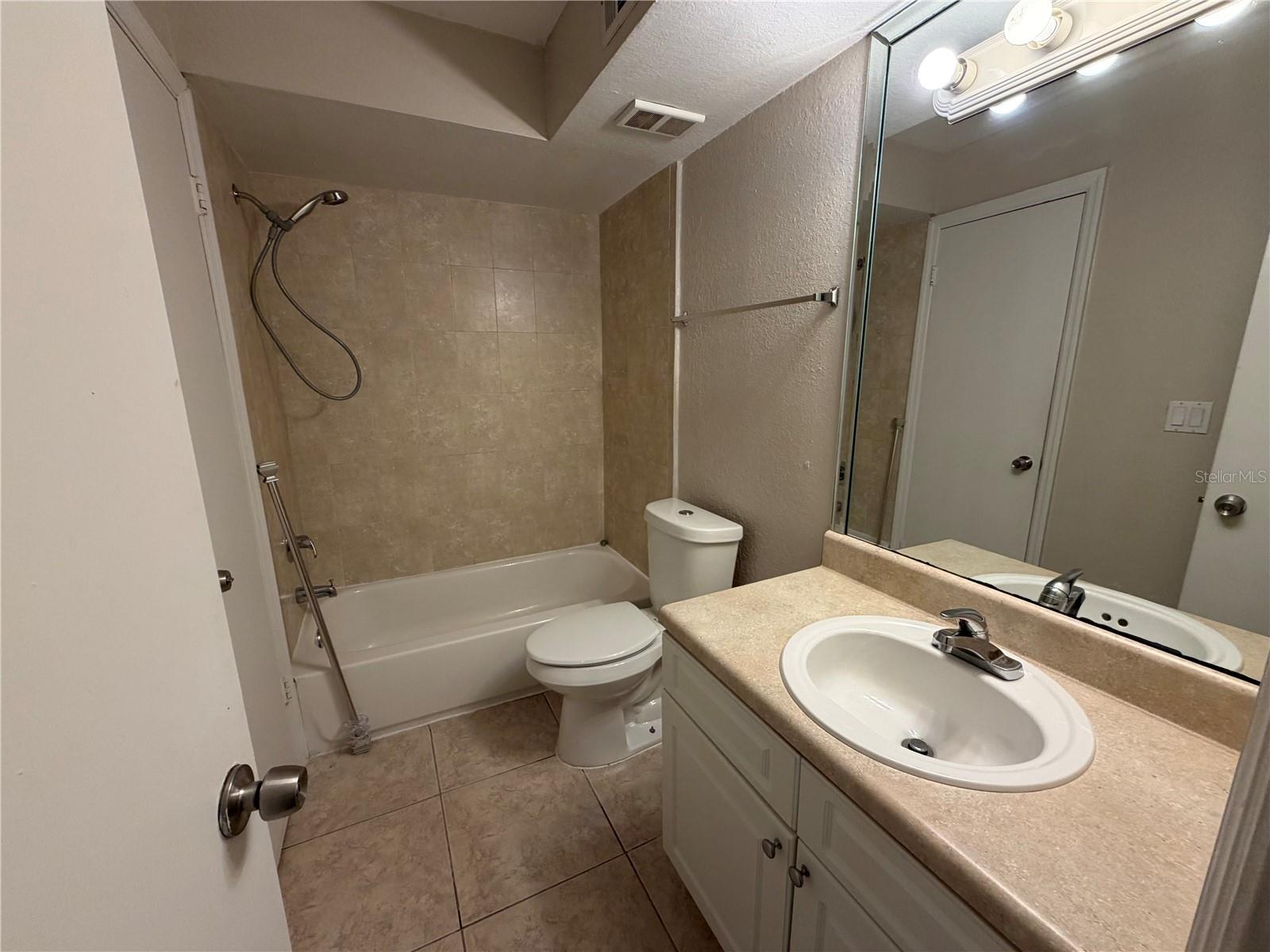 VENETIAN PLACE - Residential Lease