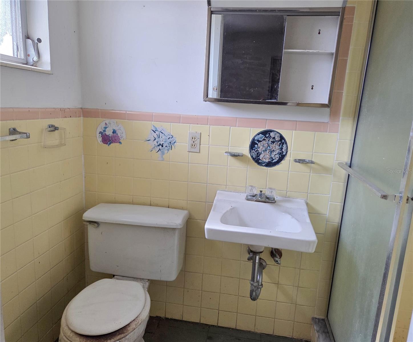 CRESTHAVEN HOMES SEC 01 - Residential