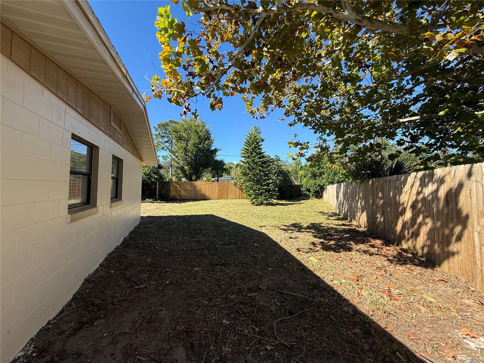 LENORE ADD - Residential