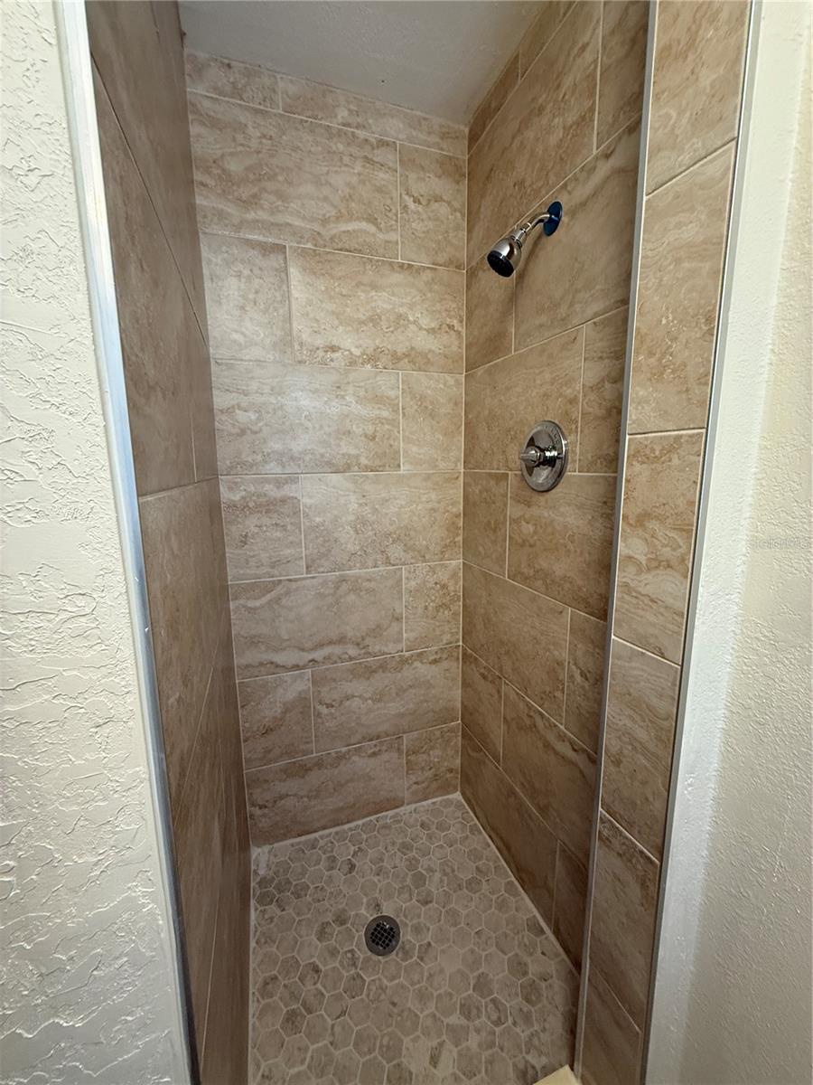 LENORE ADD - Residential