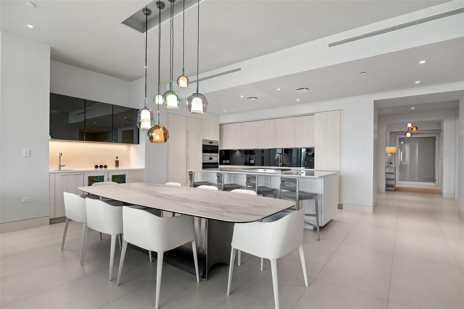 OCEAN DRIVE BAHIA BEACH - Residential