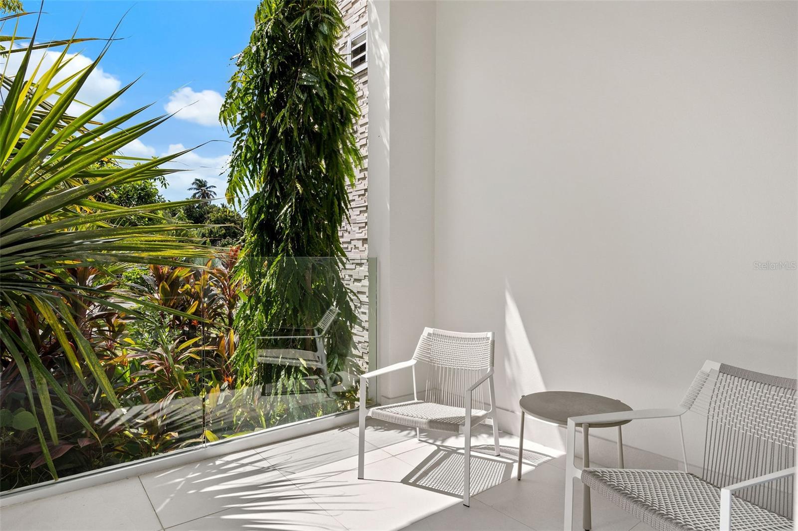 OCEAN DRIVE BAHIA BEACH - Residential