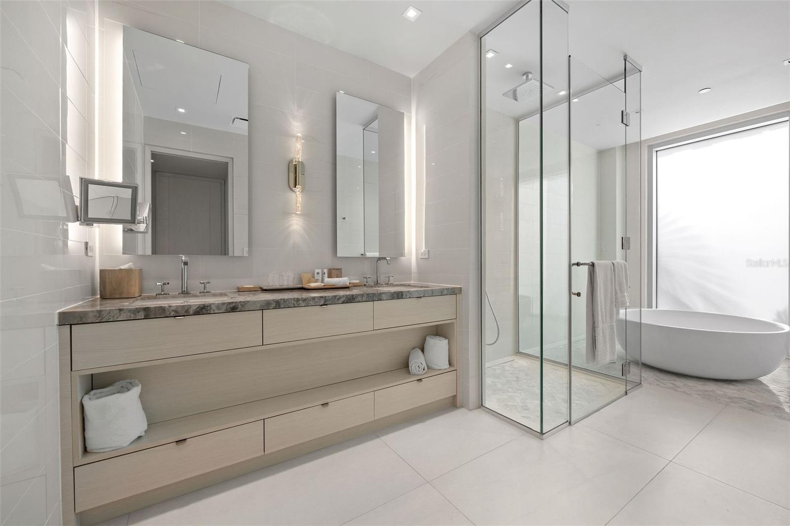 OCEAN DRIVE BAHIA BEACH - Residential