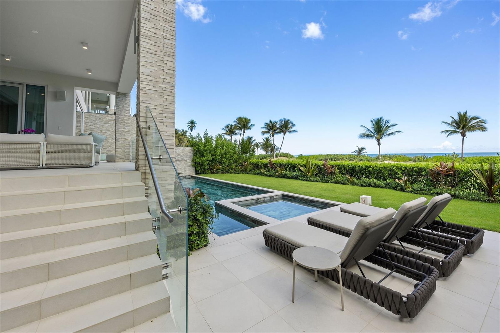 OCEAN DRIVE BAHIA BEACH - Residential