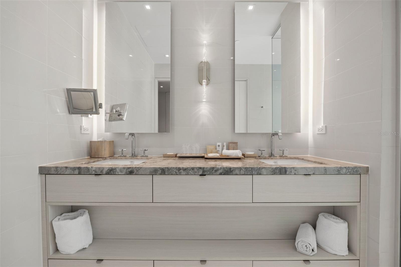 OCEAN DRIVE BAHIA BEACH - Residential