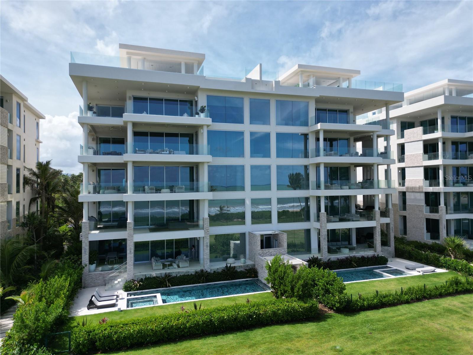 OCEAN DRIVE BAHIA BEACH - Residential