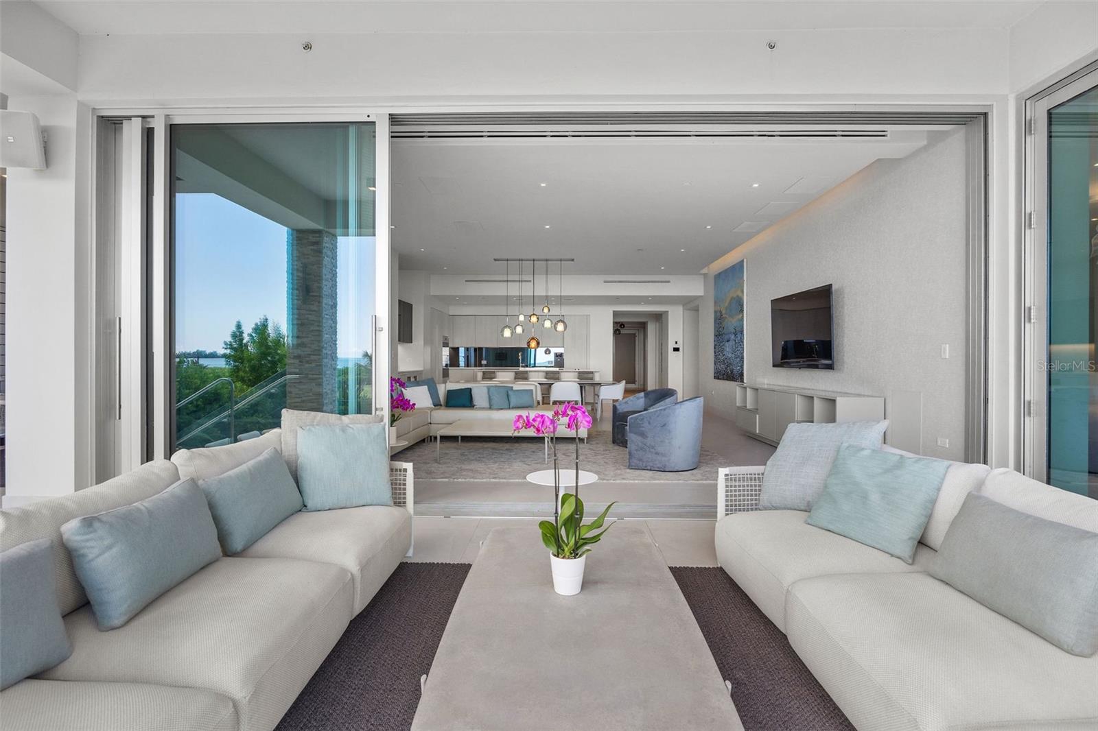 OCEAN DRIVE BAHIA BEACH - Residential