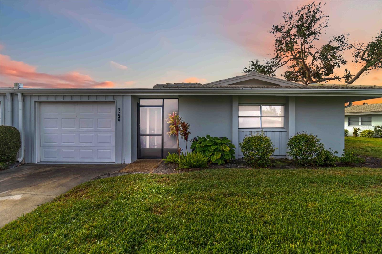 Welcome to 3220 Southfield Ln #810, Sarasota, FL, a beautifully maintained villa in the highly sought-after Village Green community! This delightful TURNKEY FUNRNISHED 2-bedroom, 2-bathroom home boasts a spacious open floor plan, allowing natural light to flow effortlessly throughout. The stunning terrazzo flooring adds timeless elegance and durability, blending seamlessly with any décor.
Nestled in the heart of Sarasota, Village Green offers a peaceful and well-manicured setting, known for its friendly atmosphere and prime location. Just minutes from Siesta Key’s world-renowned beaches, vibrant downtown Sarasota, and St. Armands Circle, this home places you near top dining, shopping, and cultural attractions.
Enjoy maintenance-free living in this 55+ community, complete with lush landscaping, walking paths, and a welcoming neighborhood ambiance. Whether you’re looking for a seasonal retreat or a full-time residence, this villa offers incredible value in one of Sarasota’s most desirable areas. Don’t miss this opportunity—schedule your private tour today!