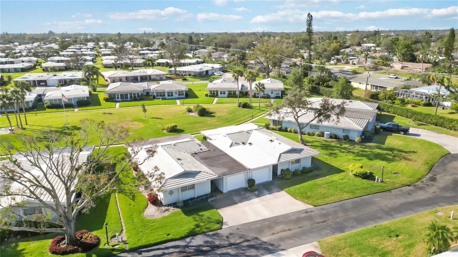 SOUTH GATE VILLAGE GREEN 08 - Residential