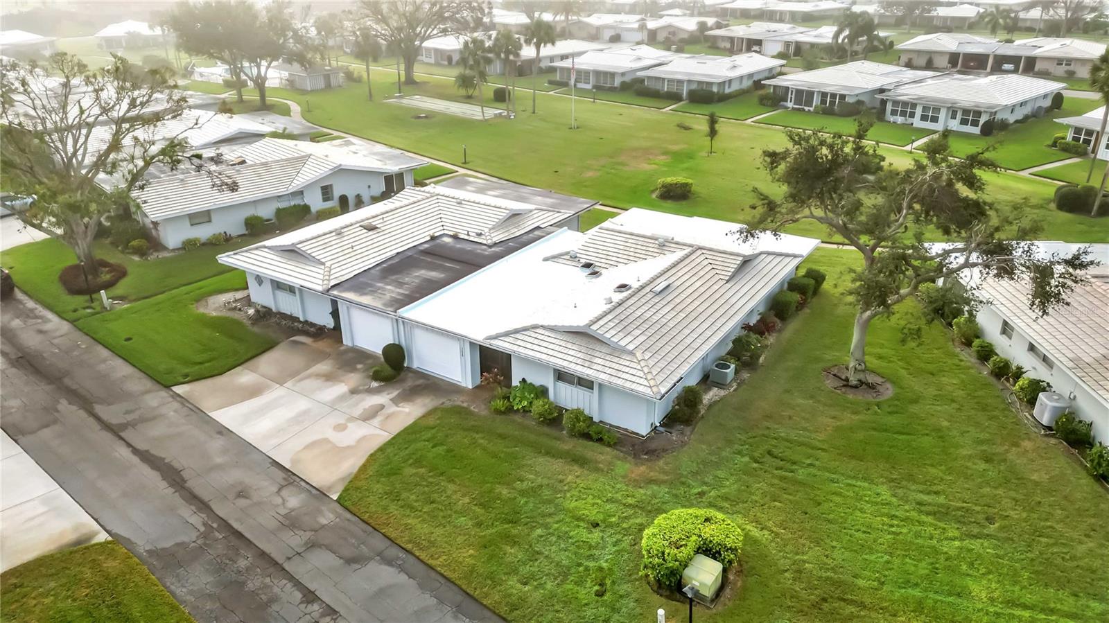 SOUTH GATE VILLAGE GREEN 08 - Residential