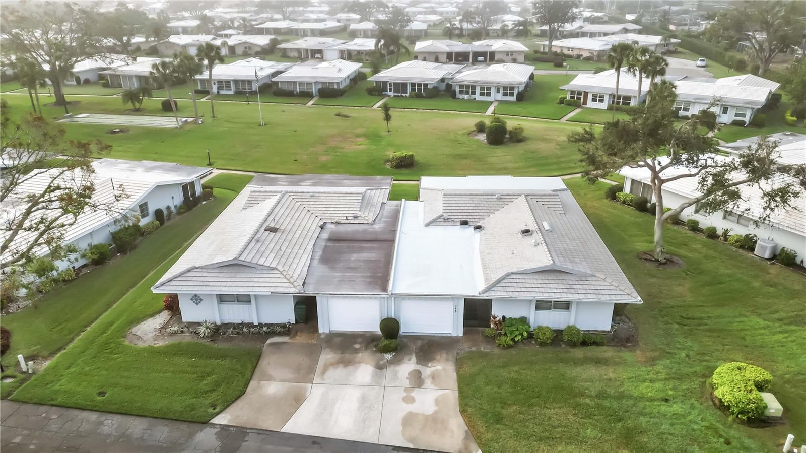 SOUTH GATE VILLAGE GREEN 08 - Residential