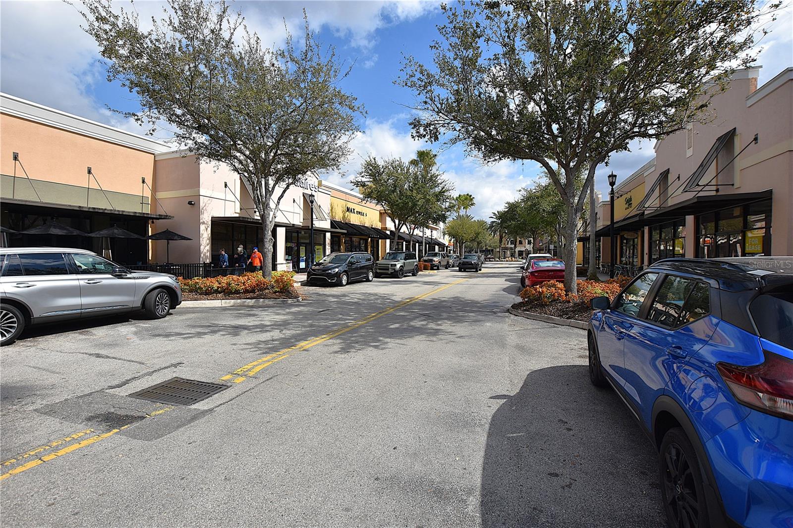 GRASSLAND WEST - Residential Lease