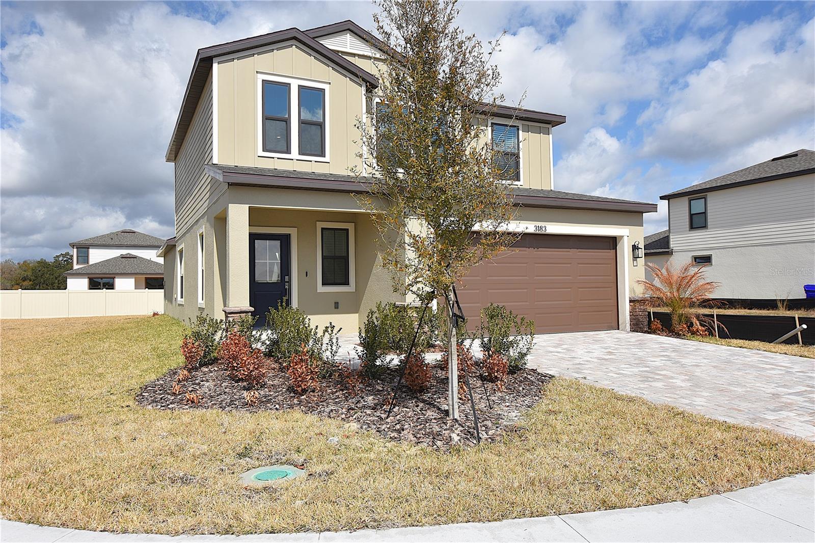 GRASSLAND WEST - Residential Lease