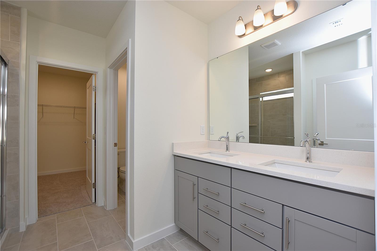 GRASSLAND WEST - Residential Lease