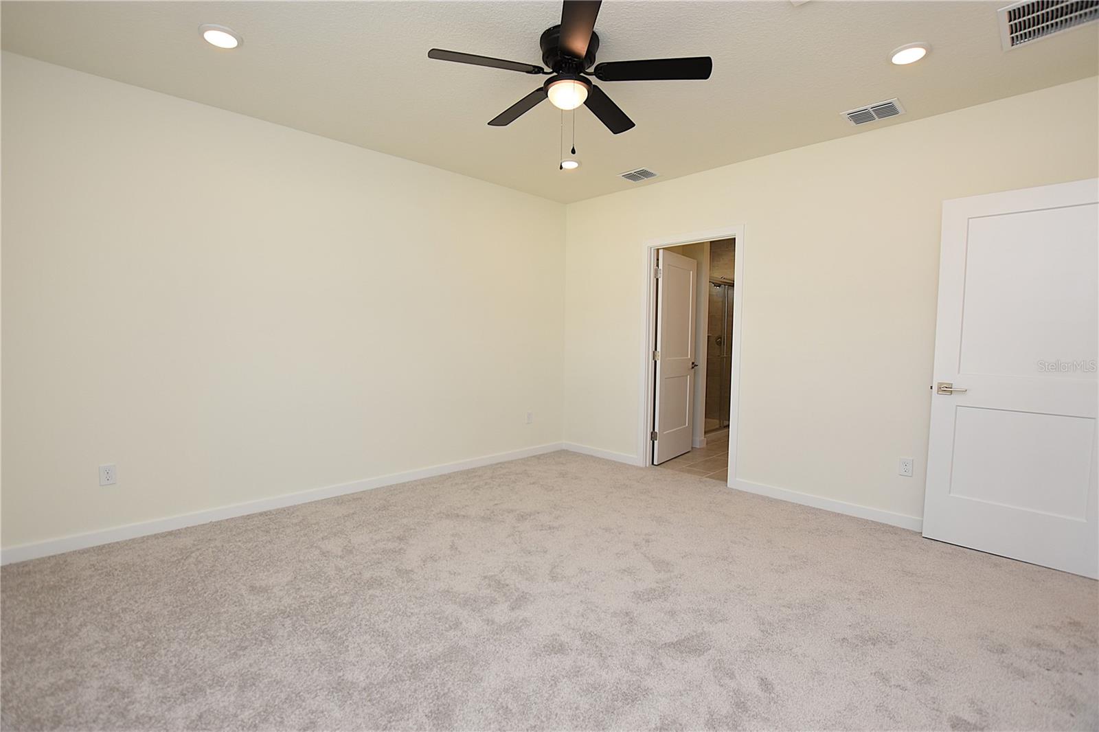 GRASSLAND WEST - Residential Lease