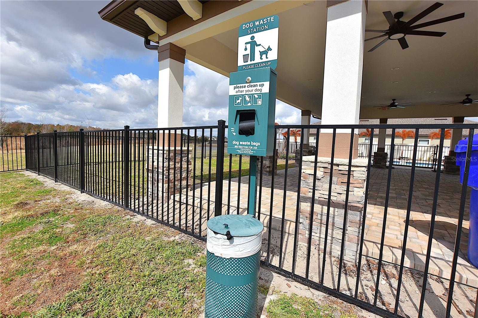 GRASSLAND WEST - Residential Lease