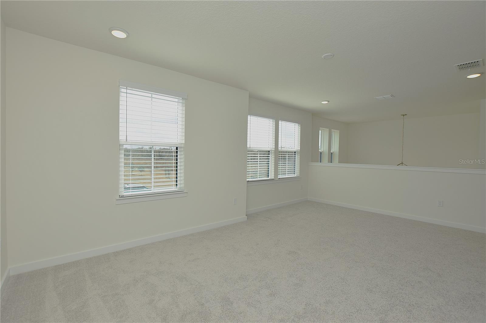 GRASSLAND WEST - Residential Lease