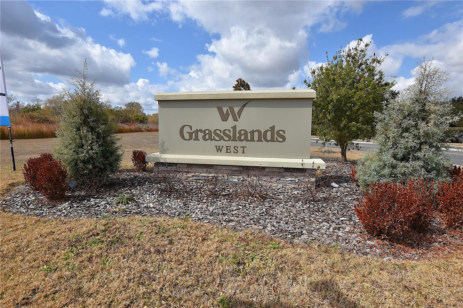GRASSLAND WEST - Residential Lease