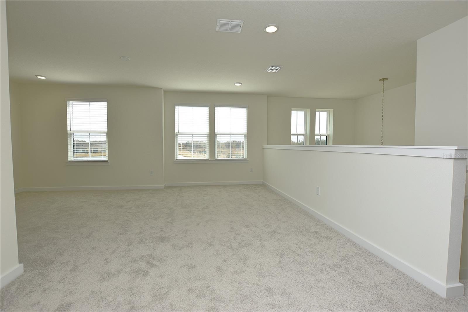 GRASSLAND WEST - Residential Lease