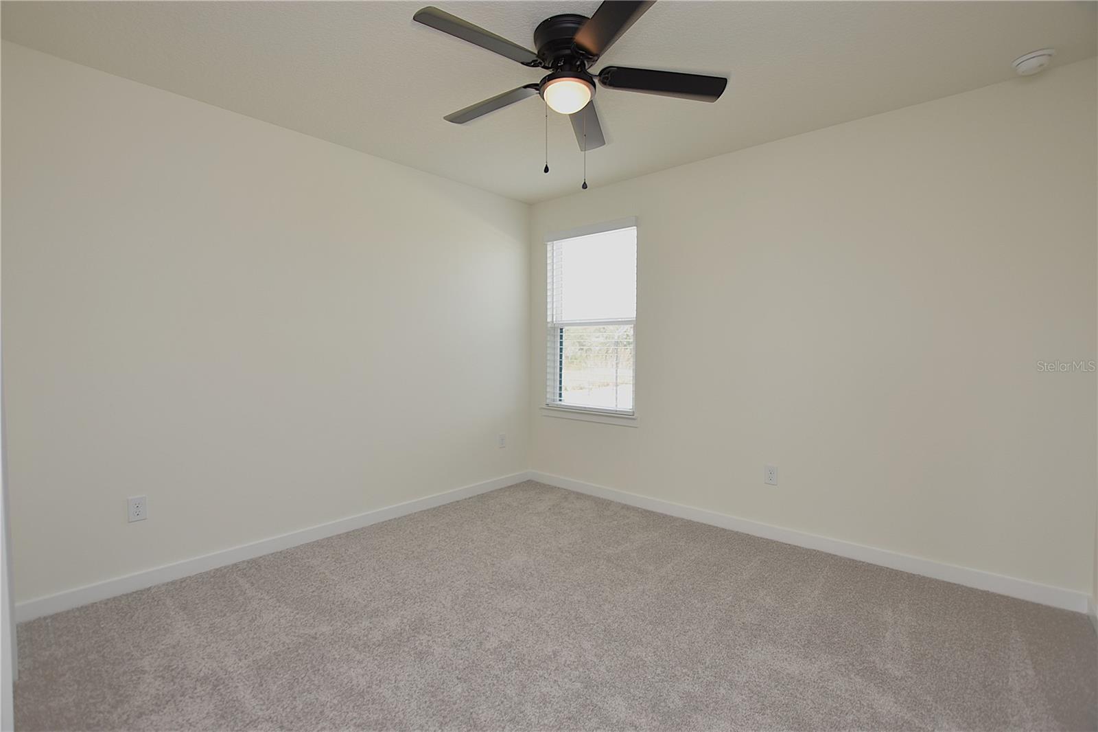 GRASSLAND WEST - Residential Lease