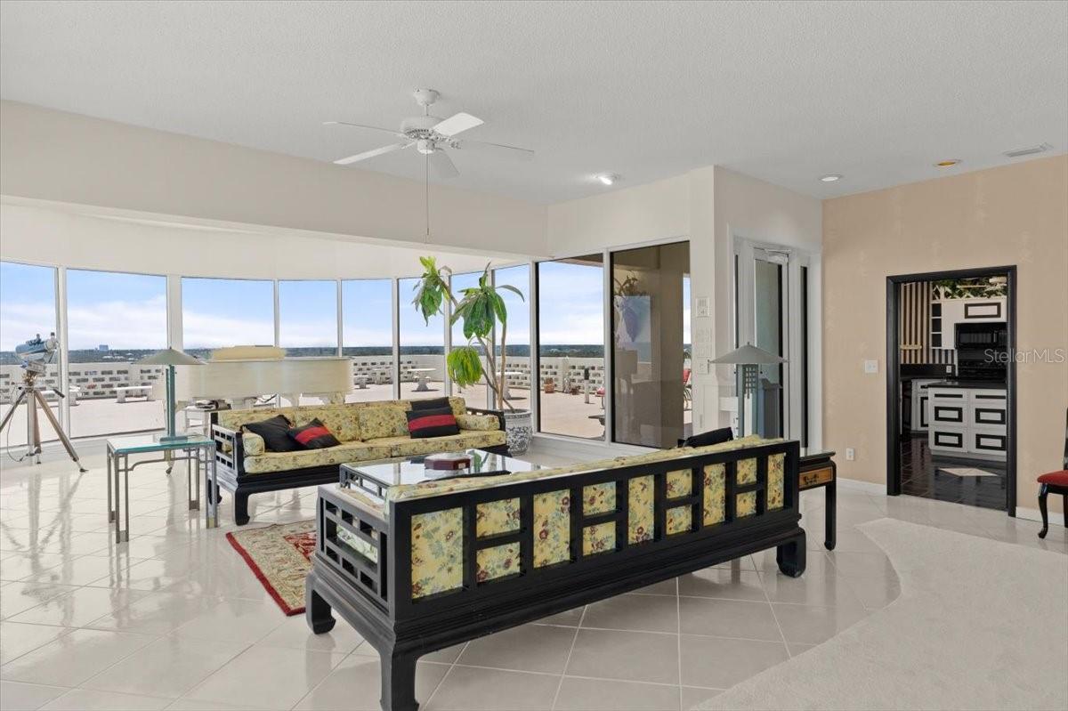 SHOREHAM BEACH - Residential
