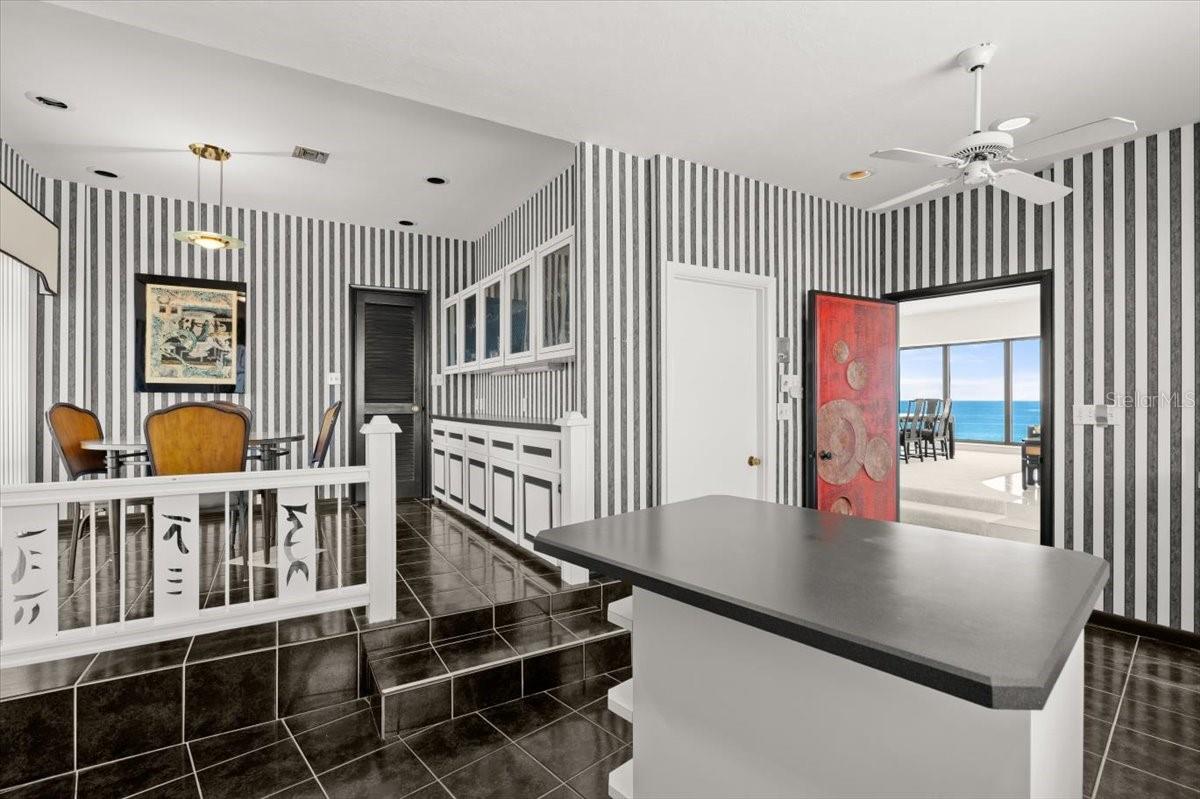 SHOREHAM BEACH - Residential