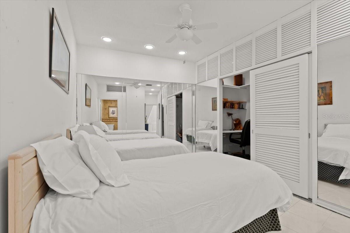 SHOREHAM BEACH - Residential