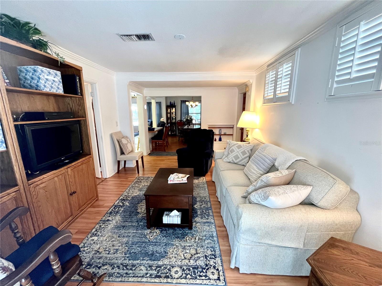 MEADOW LAWN 5TH ADD - Residential