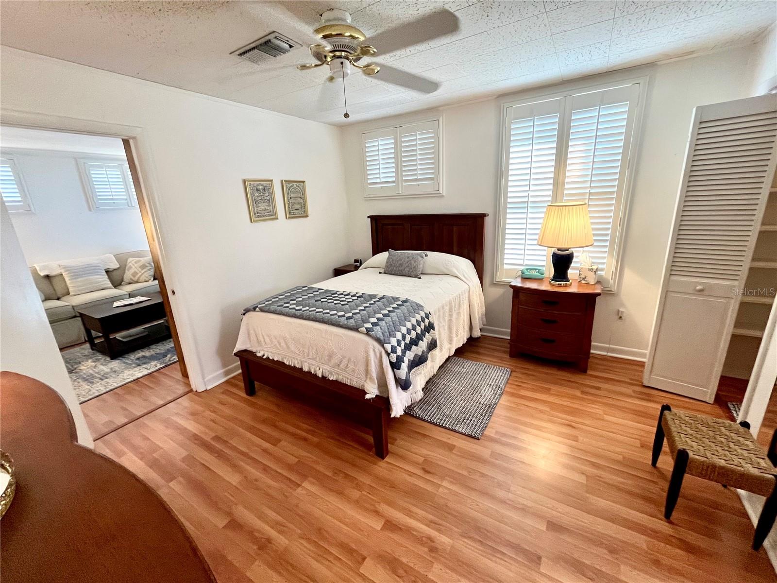 MEADOW LAWN 5TH ADD - Residential