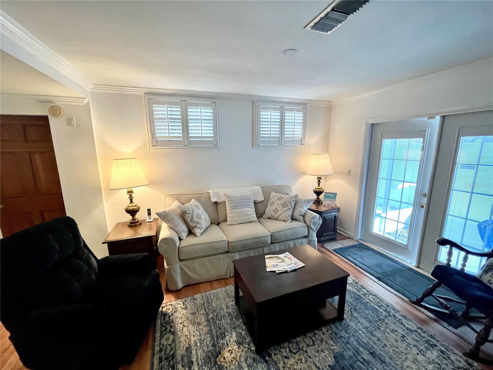 MEADOW LAWN 5TH ADD - Residential