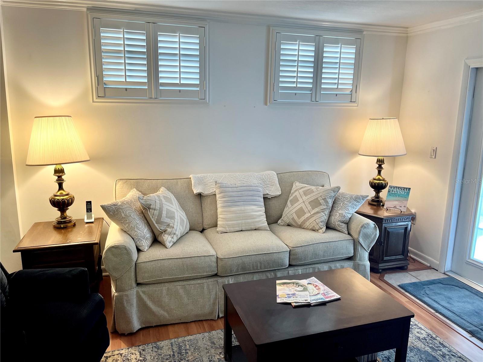 MEADOW LAWN 5TH ADD - Residential