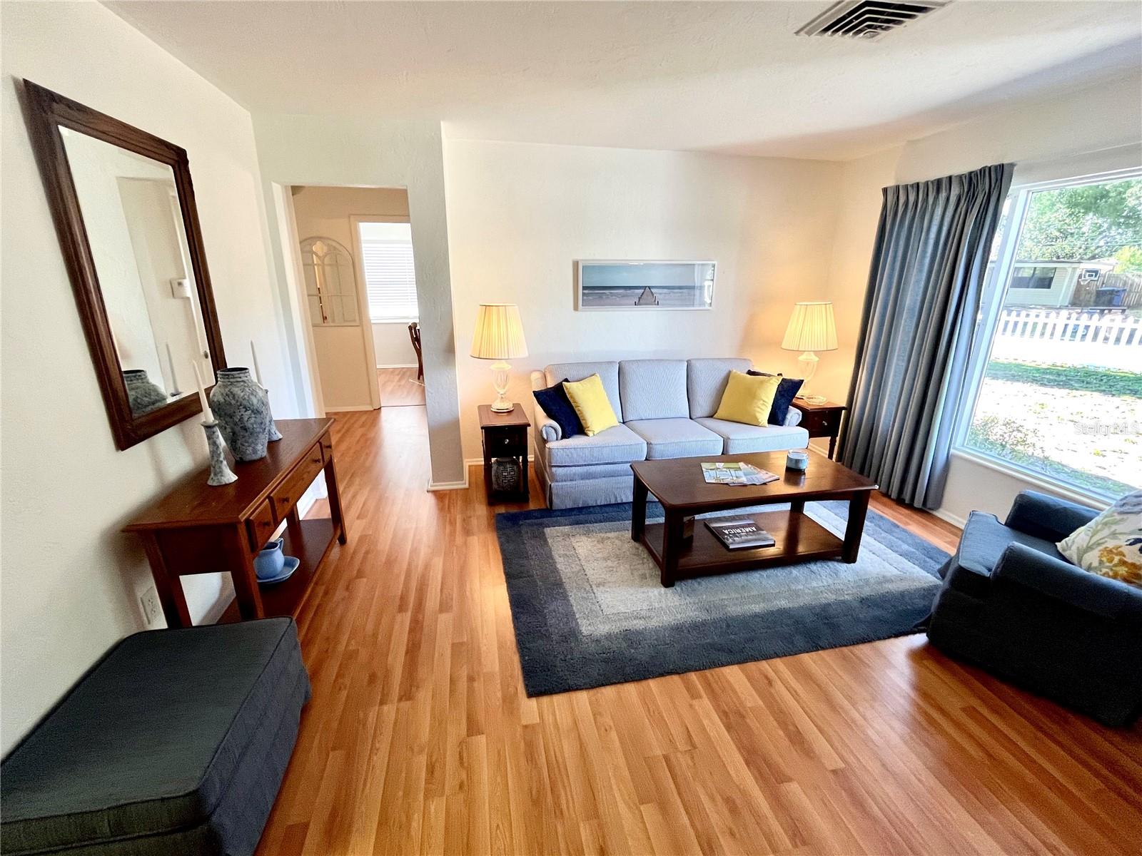 MEADOW LAWN 5TH ADD - Residential